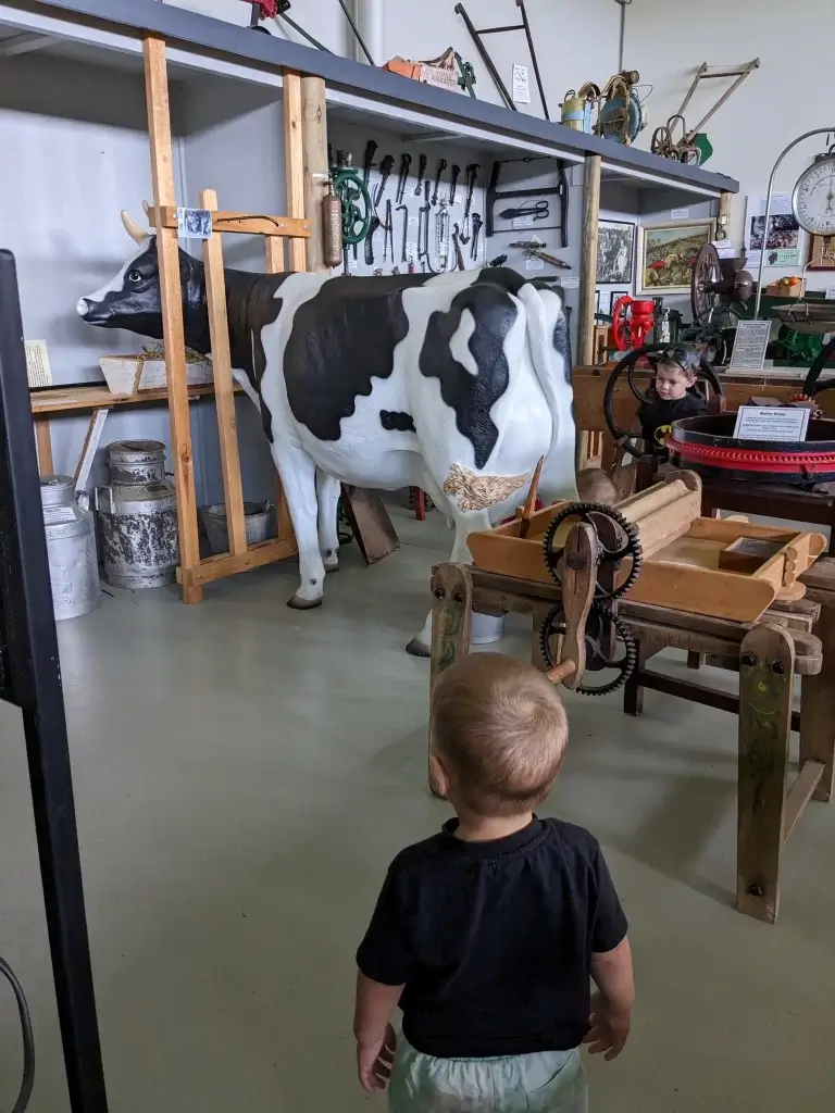 children at Redlands Museum